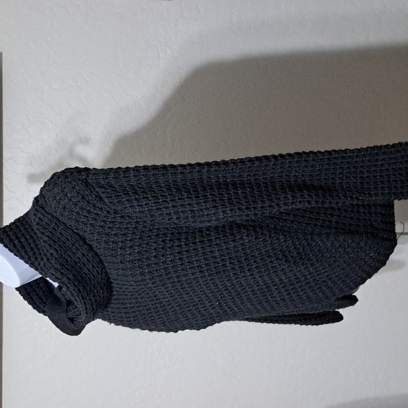 Zenana Outfitters Stormy Gray Cowl Neck Tulip Hem Wrap Knit Sweater Sz Medium - Picture 8 of 12